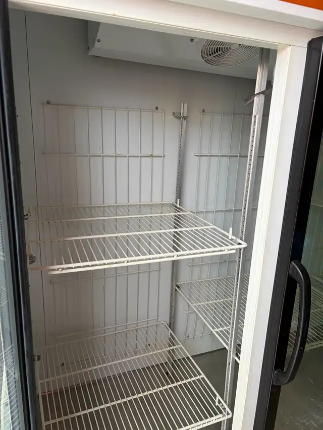 reaching glass cooler - Photo 5