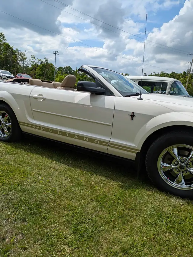 2007 mustang convertible