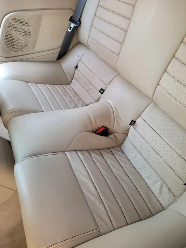 2007 mustang convertible - Photo 3