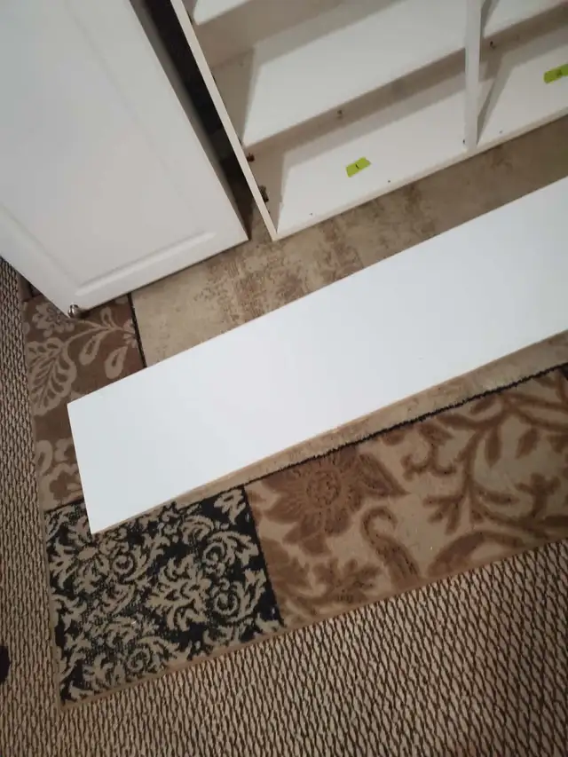 Kitchen Cabinets - Uppers - Photo 3