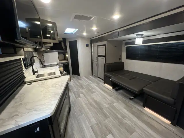 Bunkhouse Travel Trailer – Clean & Spacious - Photo 14