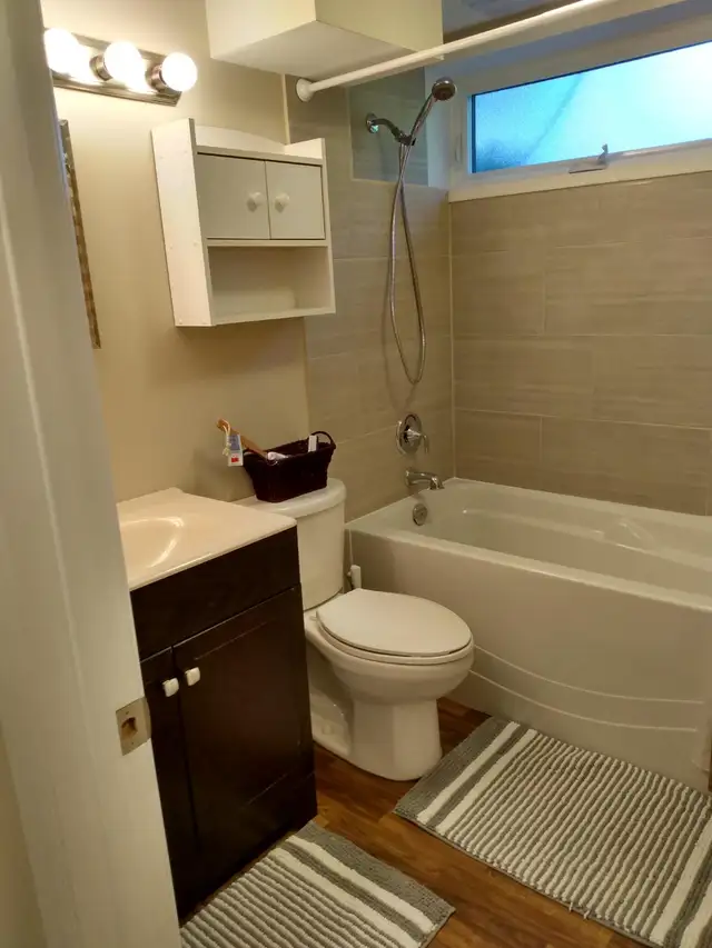 STUDENTS LEGAL FULLY FURNISHED ONE  BED DEN-QUEEN ELIZABETH AREA - Photo 6