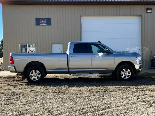 2021 RAM 3500 Big Horn 6.7L Long Box - Photo 3