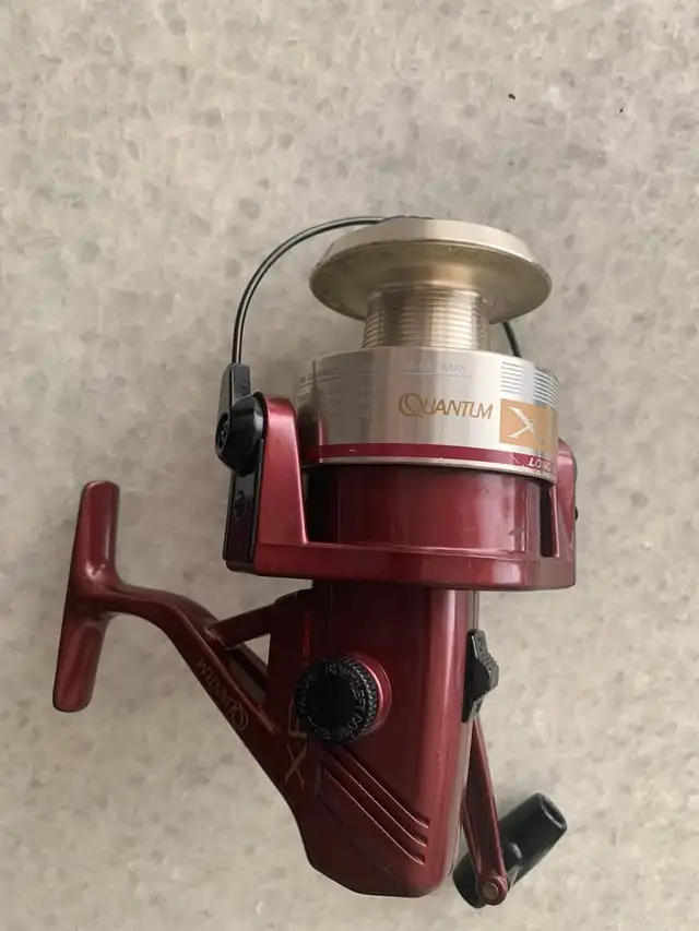 SELLING ONE LIKE NEW QUANTUM XR7 FISHING REELAS PICTURED - Photo 4