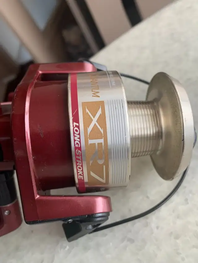 SELLING ONE LIKE NEW QUANTUM XR7 FISHING REELAS PICTURED - Photo 5