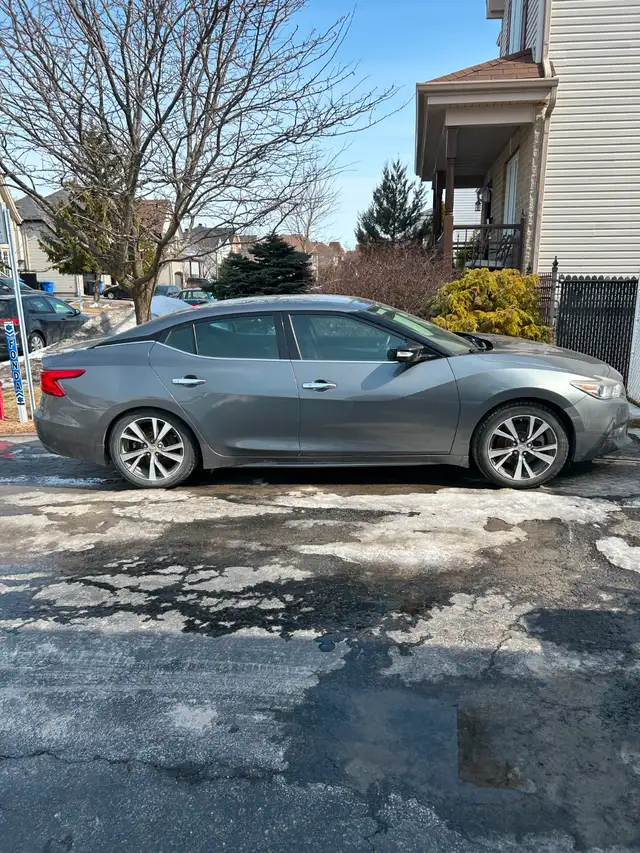 NISSAN MAXIMA SL 2017 excellente condition 10,500 $