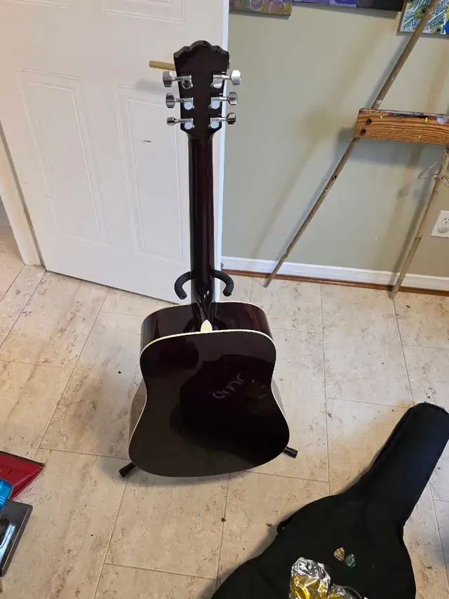 GWL Guitar - Photo 3