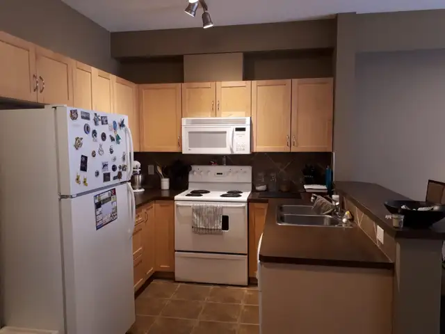 1bd 1Den Condo Available. Top Floor! All Utilities