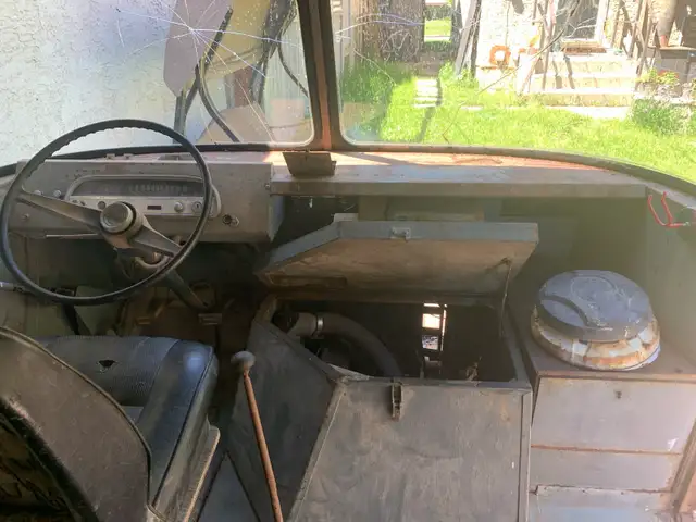 1965 GMC p20 step van - Photo 3