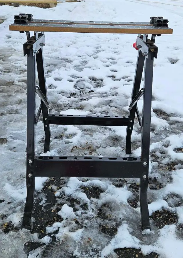 Portable Workbench - Photo 4