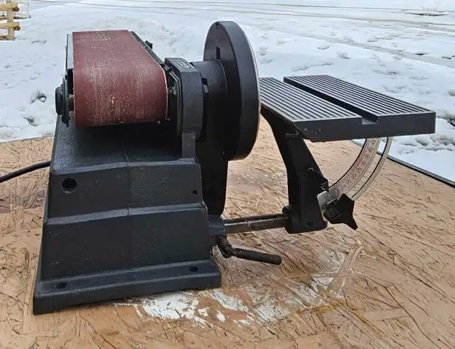 Belt Sander - Photo 4