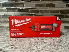 New Milwaukee M18 Cut Out Zip Tool