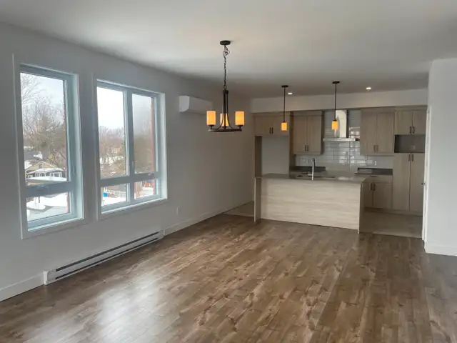 TRÈS GRAND 4 1/2 À LOUER DÈS MAINTENANT! - Photo 3