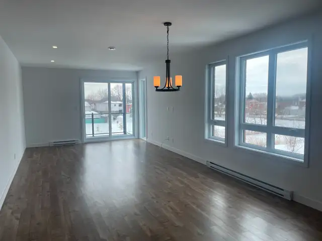 TRÈS GRAND 4 1/2 À LOUER DÈS MAINTENANT! - Photo 4