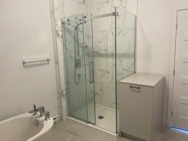 TRÈS GRAND 4 1/2 À LOUER DÈS MAINTENANT! - Photo 9