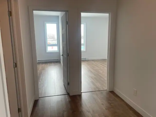 TRÈS GRAND 4 1/2 À LOUER DÈS MAINTENANT! - Photo 10