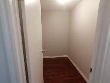 SPACIOUS – RENOVATED – PET FRIENDLY - Photo 4