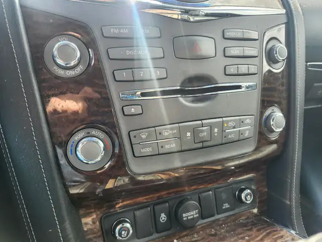 2017 Nissan Armada PLATINUM 7 PASSAGER 4X4 V8 - Photo 6