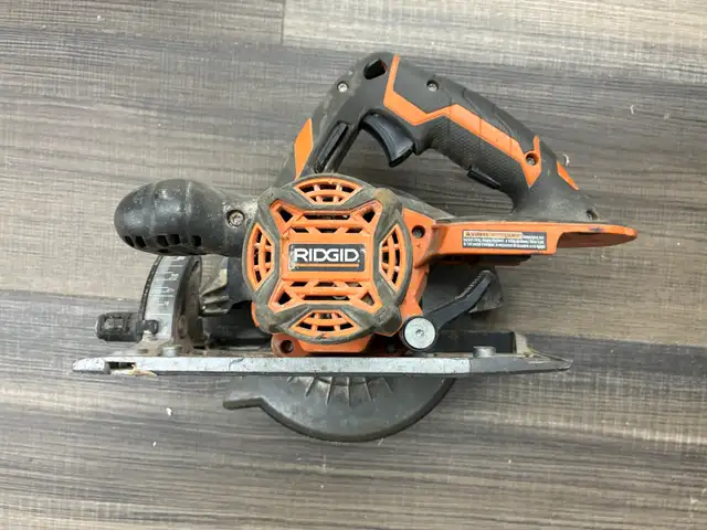 Rigid R8651 Circular Saw - Photo 2
