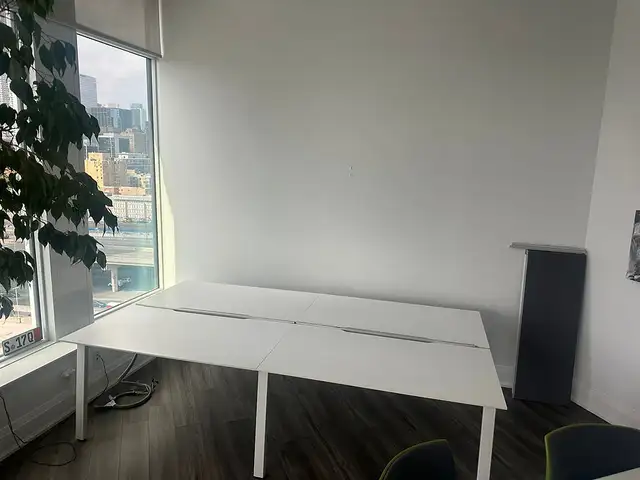 Flexible Open Plan Office–Three H Parkway System Available Now!
