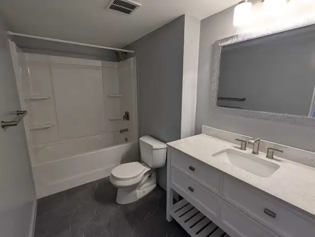 Condo for Rent - Photo 6