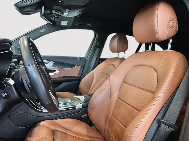 2022 Mercedes-Benz GLC300 4MATIC SUV Warranty until 2028 or 120, - Photo 3