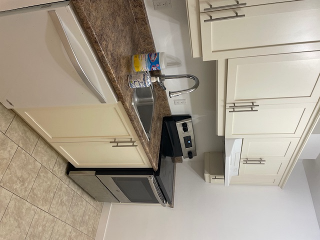 Beau Condo  à Louer 4 1/2  $1700 par mois. Vaudreuil Dorion - Photo 9