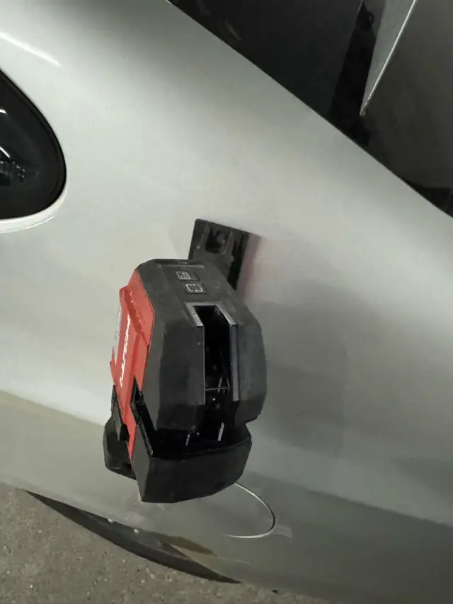 hilti laser and a box of foam - Photo 5