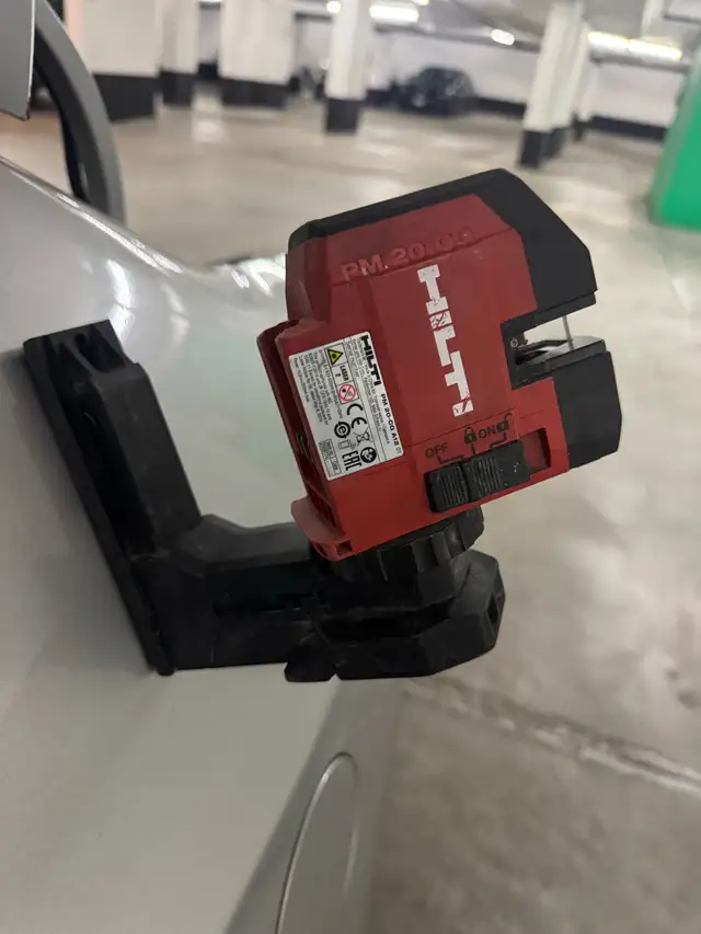 hilti laser and a box of foam - Photo 6
