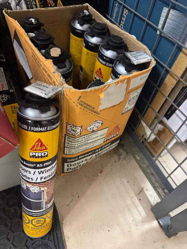 hilti laser and a box of foam - Photo 10
