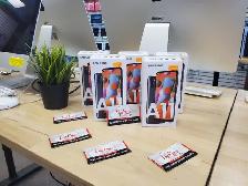 cellulaires neuf au prix de gros,✅✅ pour liquidation ✅✅