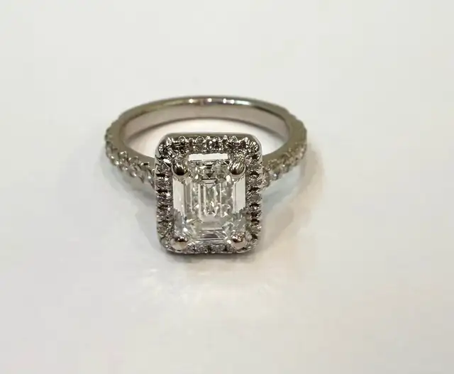 Canadian Diamond Engagement Ring 1.50carat Centre in E-SI1