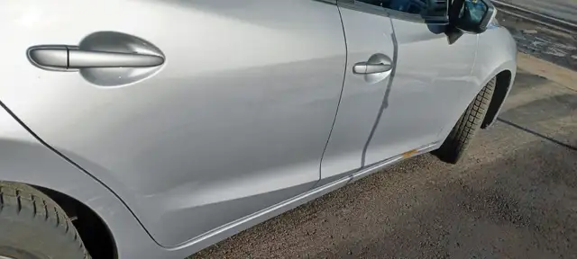 Mazda 3, très bas kilométrage, jamais accidentée - Photo 10