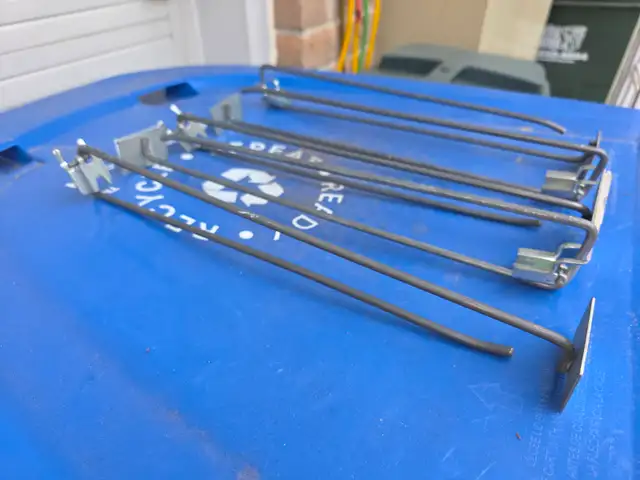 5 Retail Heavy Duty 16' Pegboard Hooks With Price Tag Plate