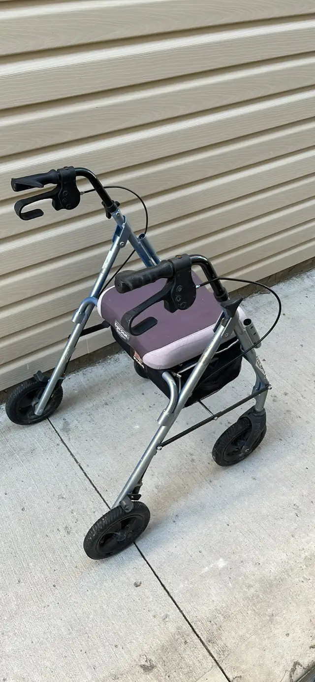 ADULT WALKER