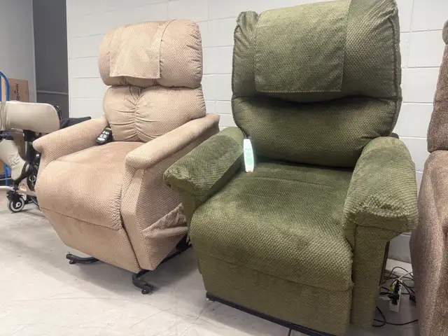 Used Lift Chair sale. - Photo 5