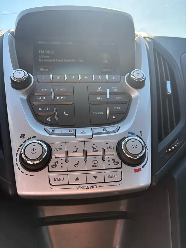 2015 Chevrolet Equinox 1LT AWD - Photo 14