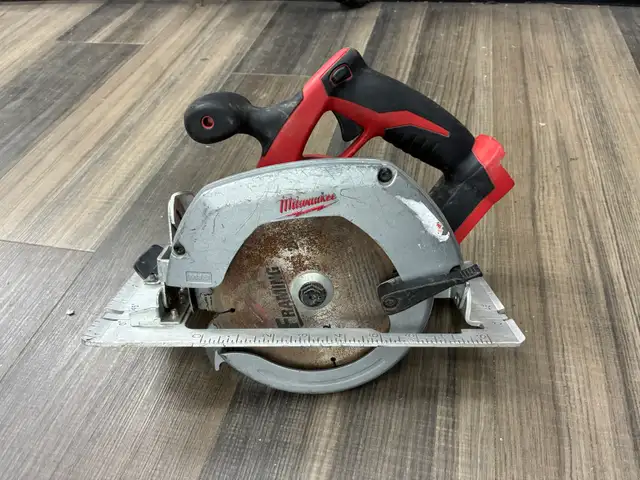 Milwaukee 2630 M18 Circular Saw