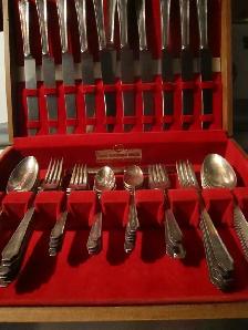 #73-73 LEGACY silverware set for 12, Monogramed 'S' - Photo 2