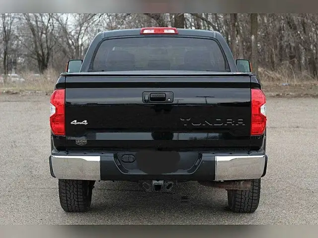 MINT CONDITION 2015 Toyota Tundra 5.7L V8 4x4 – Certified - Photo 3
