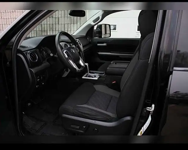 MINT CONDITION 2015 Toyota Tundra 5.7L V8 4x4 – Certified - Photo 4