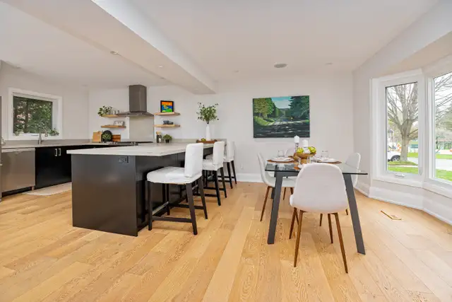 OPEN HOUSE-Stunning 4 1 Bed Home in Hills of St. Andrew - Aurora - Photo 2