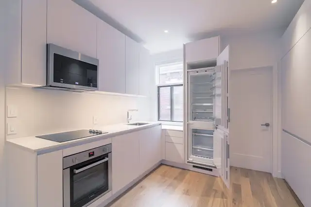 renovated 3-bedroom apartment, NDG, August 1 - ID 1787 - Photo 2