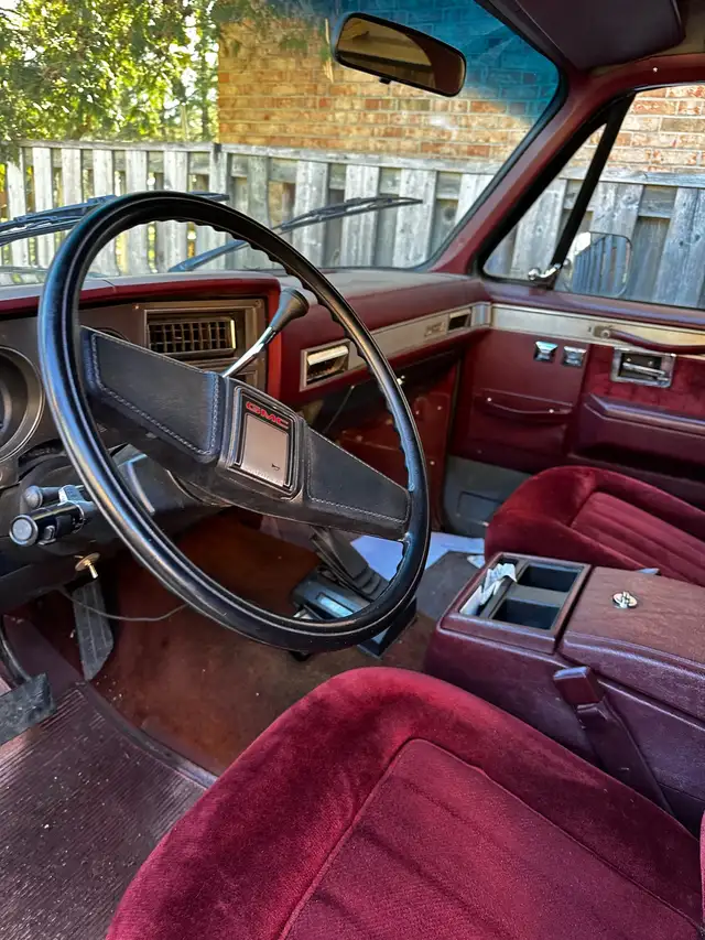 1988 GMC Jimmy - Photo 4
