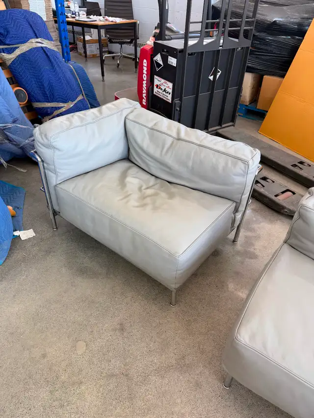 Authentic Le Corbusier Cassina LC3  Grand  Modèle 2 armchair - Photo 2