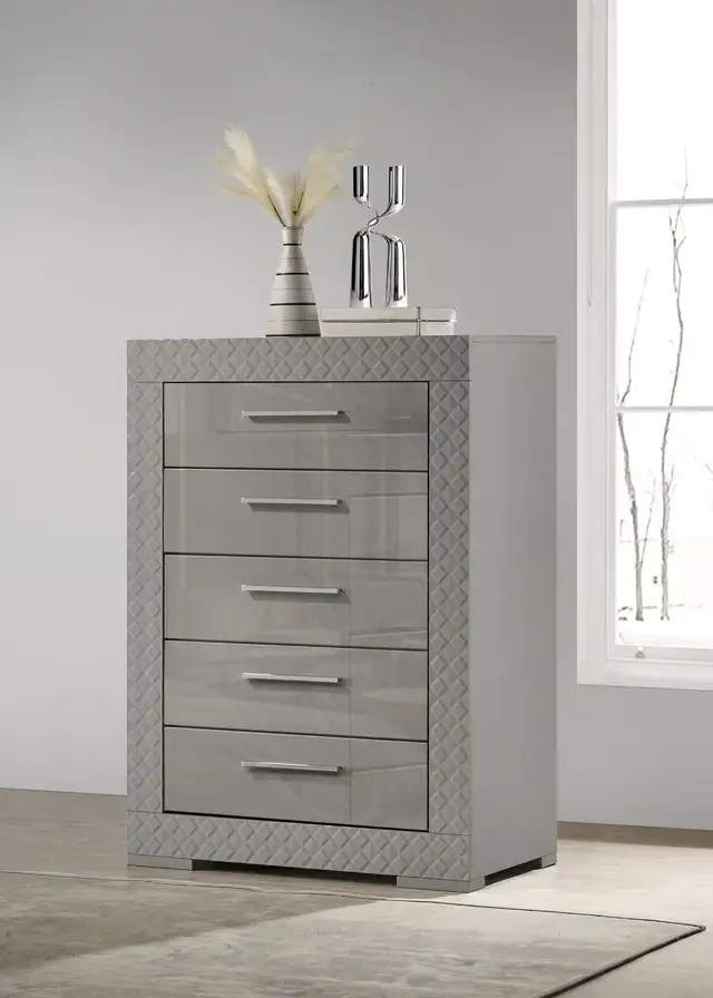 THE BEST HOME FURNISHINGS