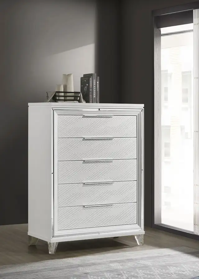 THE BEST HOME FURNISHINGS