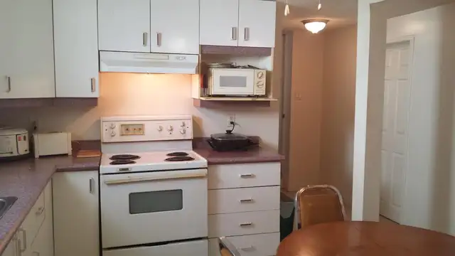 Chambre à louer,près Aéroport, Gatineau, tout inclus, Style Loft - Photo 9