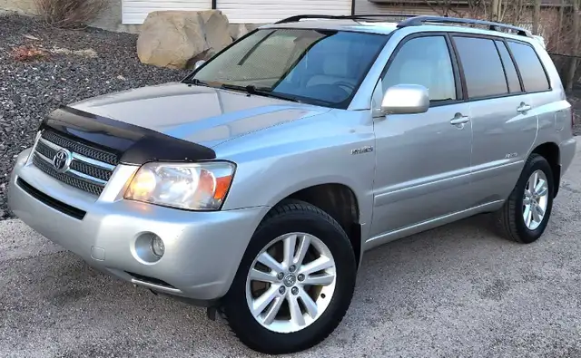 2006 Highlander Hybrid, 7 Seater, Active, Only $7,499 Quick Sale