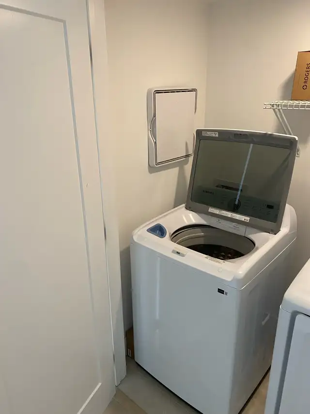 Apartment Move-out Cleaning - Photo 4
